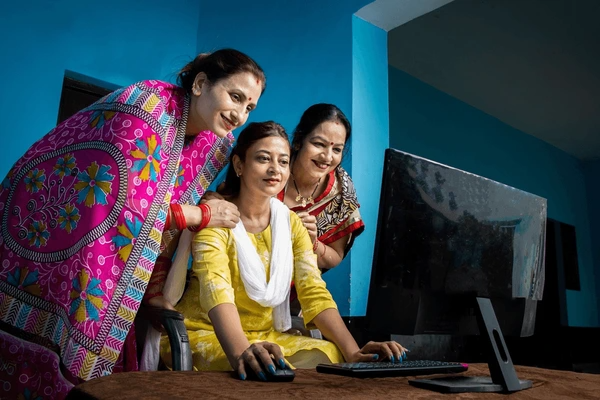 Digital Naari: Empowering Women Through Technology
